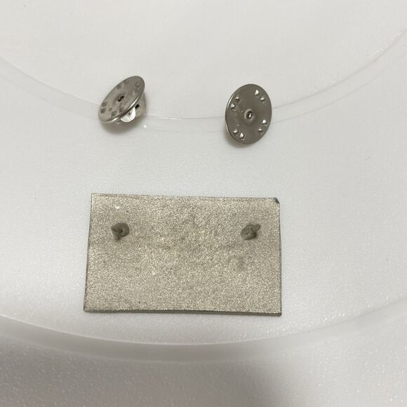 Alesis HR-16 & MMT-8 Drum Machine Sequencer Pin Electronic Music Gear Brooch - Picture 5 of 7